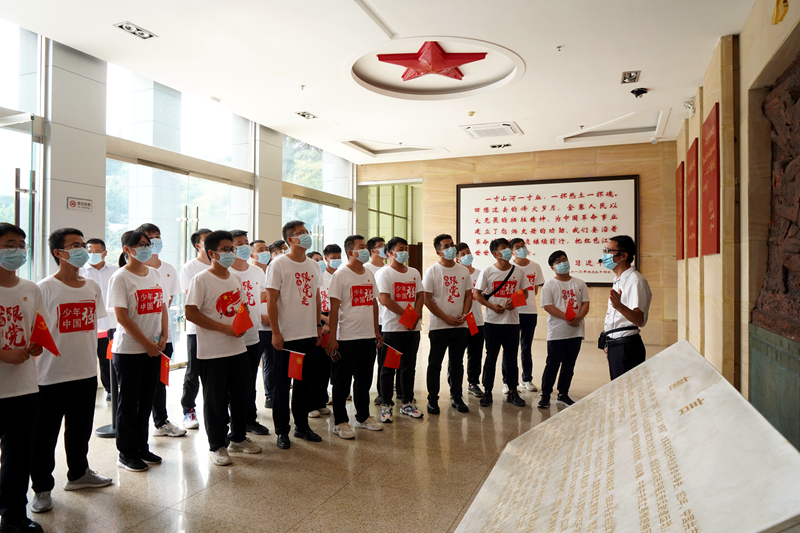 公司團委開展“喜迎二十大、永遠跟黨走、奮進新征程”主題團日活動7